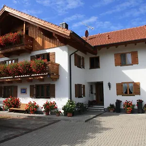 Gasthuis Gaestehaus Burgmayr