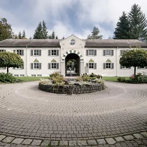 Gastehaus Schloss Abtsee Guest house